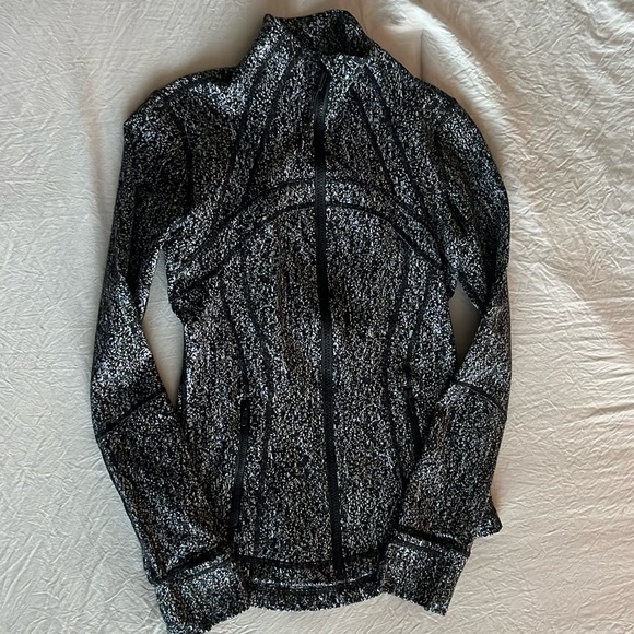 LULULEMON DEFINE JACKET - Picture 2 of 5